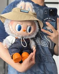 THE MONSTERS FALL IN WILD SERIES - Vinyl Plush Big Doll